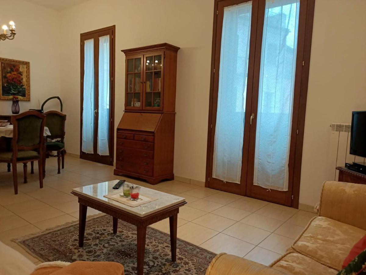 Le Ginestre Appartement Sulmona Buitenkant foto